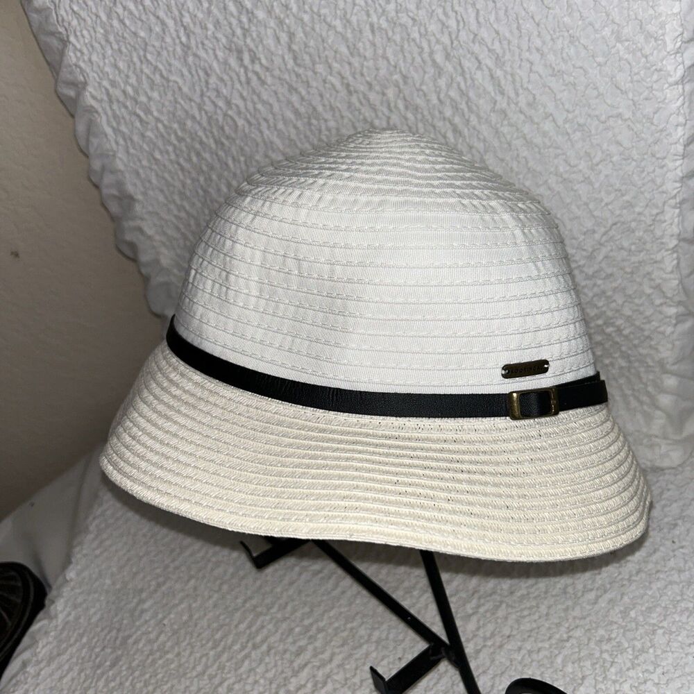 Kooringal Women's Bucket Hat - Cali white Y2K Preppy Retro